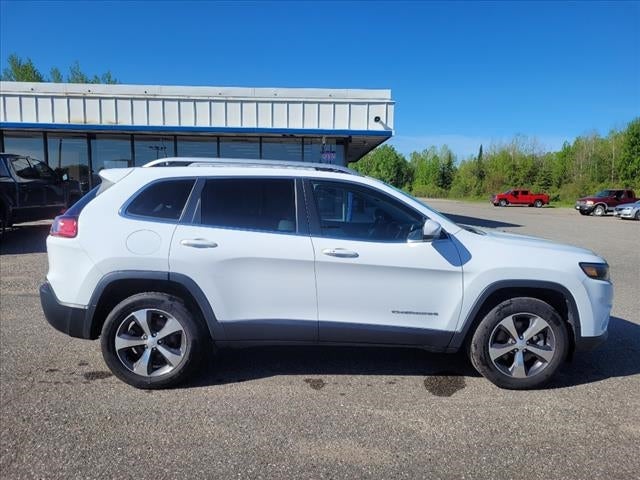 Used 2019 Jeep Cherokee Limited with VIN 1C4PJMDXXKD360589 for sale in Cook, Minnesota