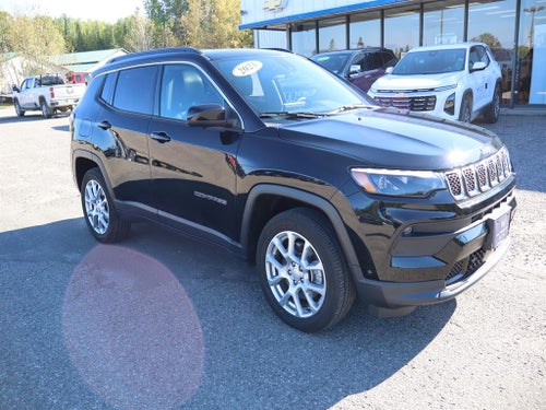 2023 Jeep Compass Latitude Lux
