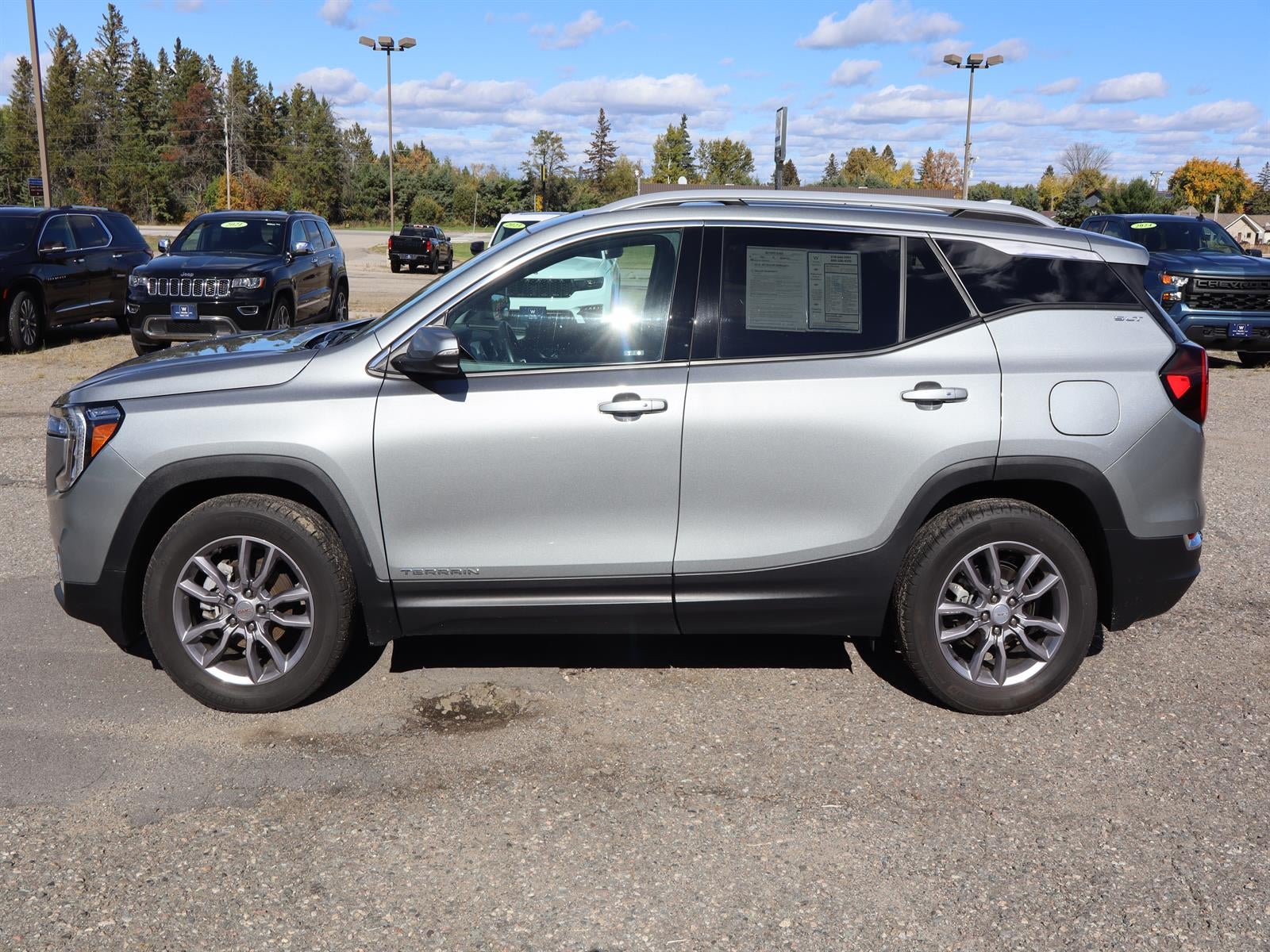 2023 GMC Terrain SLT